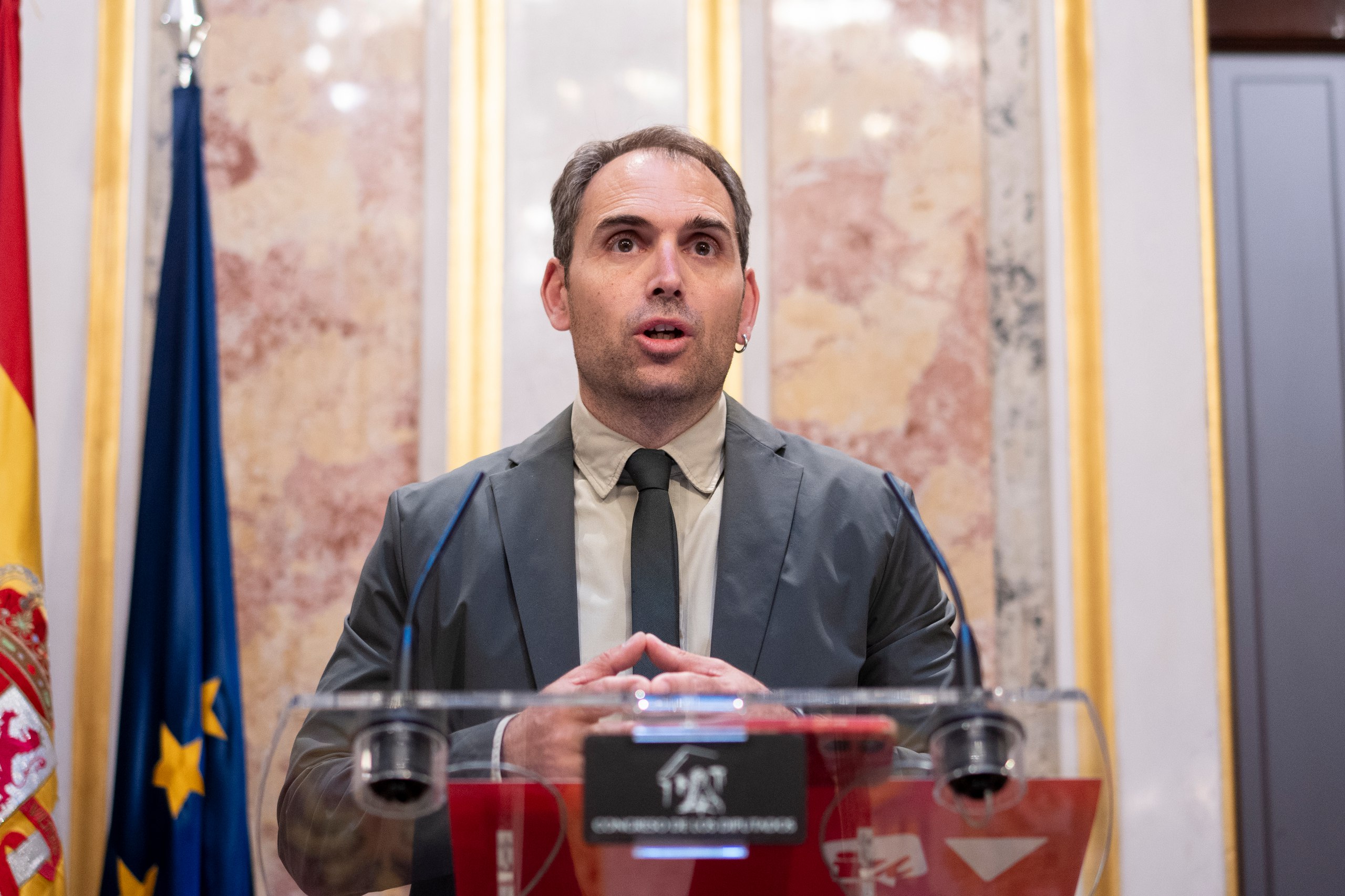 Toni Valero durante la presentación de la iniciativa esta mañama en el Congreso