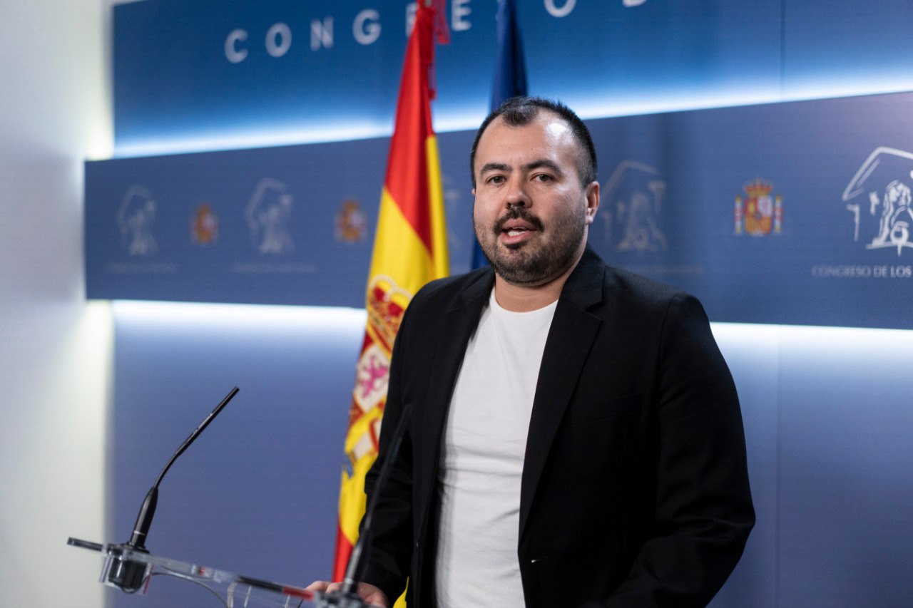 El diputado valenciano de Izquierda Unida, Nahuel González, en el Congreso.