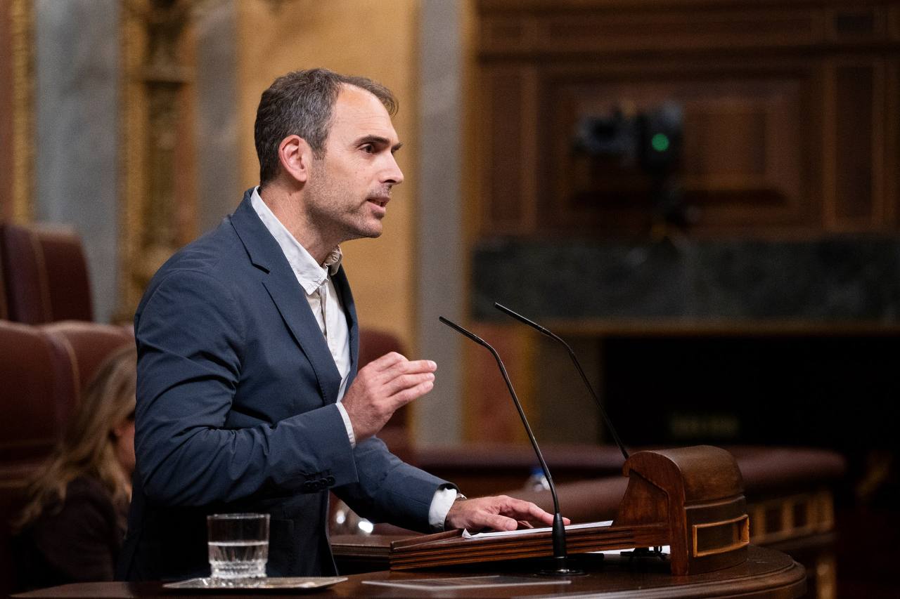 Toni Valero durante su intervención de esta tarde en el Pleno del Congreso