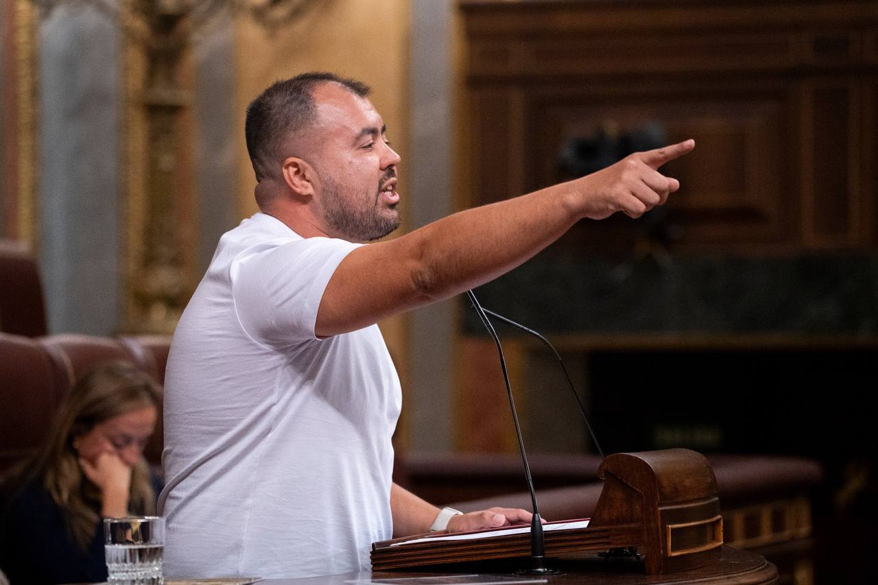 Nahuel González durante su intervención en el Pleno del Congreso de esta tarde